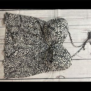 Medium fly away bandeau top swimwear-2